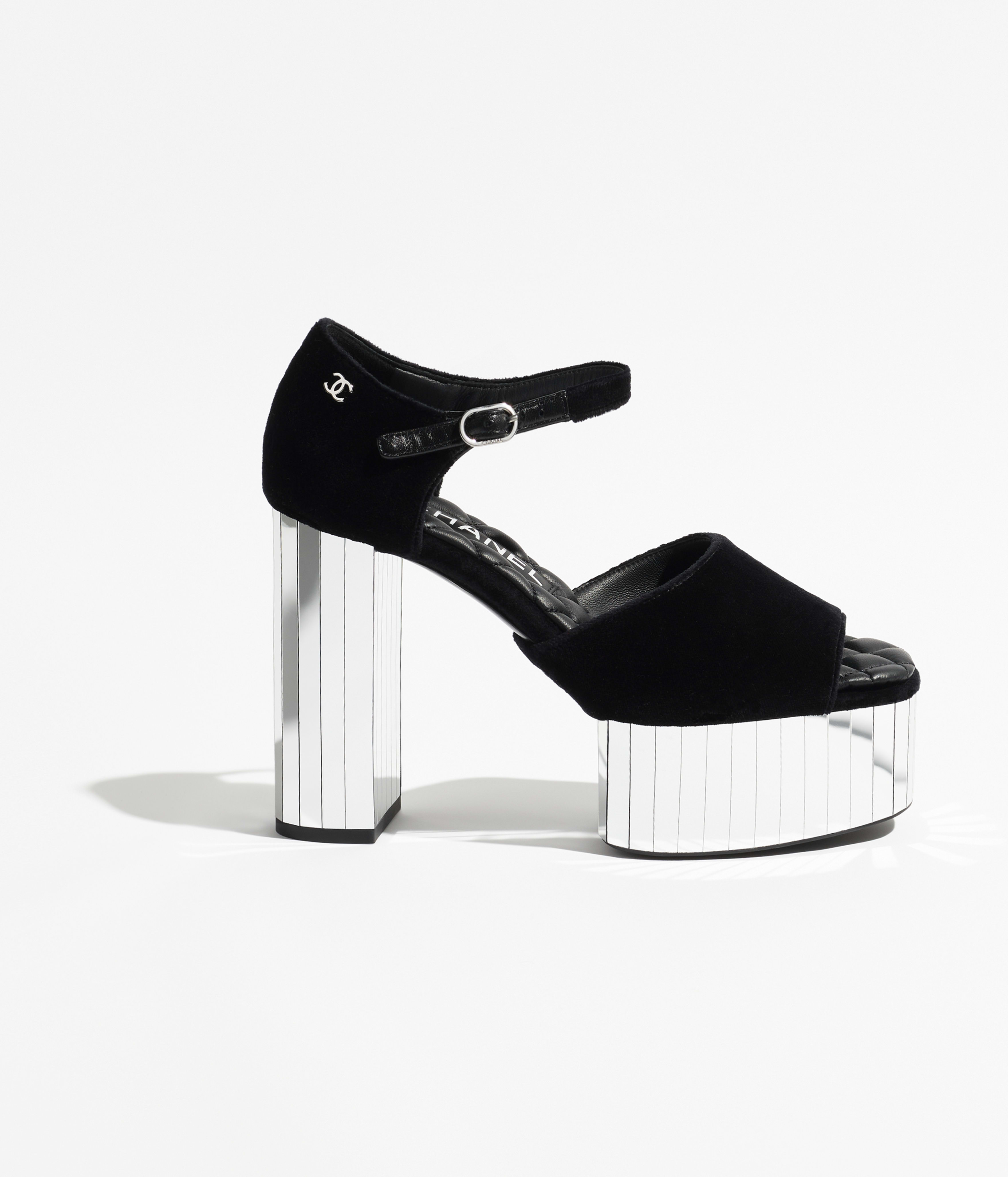 Sandaler - Svart - Sammet - konstnärlig vy 1